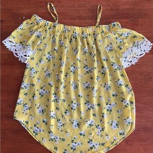 ‘By&By’ yellow off the shoulder strapped yellow and floral blouse.